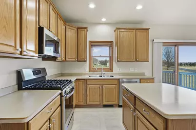 3026 Saddle Brooke Trail, Sun Prairie, WI 53590 - Photo 13