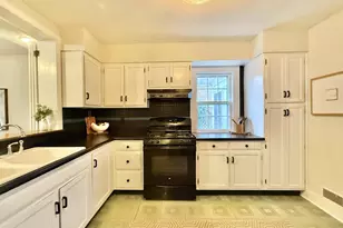 1875 Sherwood SW Dr, Beloit, WI 53511 - Photo 13