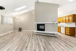 W5690 Cherokee Ln, New Lisbon, WI 53950 - Photo 13