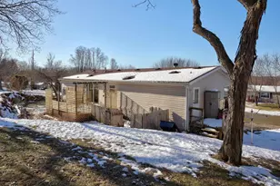 410 Railroad St, Rio, WI 53960 - Photo 5