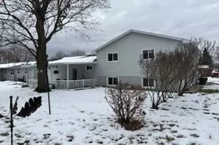 608 Beekman St, Waupun, WI 53963 - Photo 25