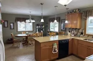 608 Beekman St, Waupun, WI 53963 - Photo 5