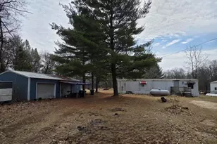 915 Fur Ave, Wisconsin Dells, WI 53965 - Photo 3