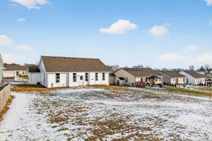 3159 Guinness Dr, Janesville, WI 53546 - Photo 35