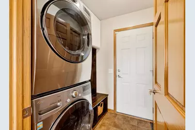 9618 Shadow Ridge Trail, Madison, WI 53562 - Photo 17