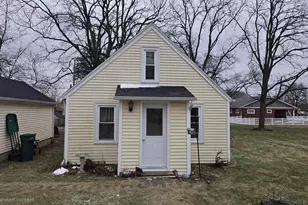 2166 E Bradley St, Beloit, WI 53511 - Photo 1