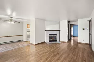 6717 Park Edge Dr, Madison, WI 53719 - Photo 3