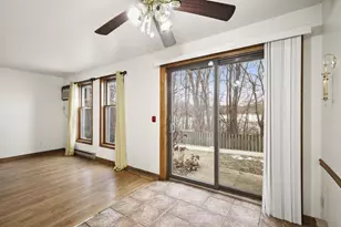 6717 Park Edge Dr, Madison, WI 53719 - Photo 11