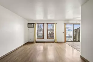 6717 Park Edge Dr, Madison, WI 53719 - Photo 5