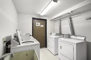 6717 Park Edge Dr, Madison, WI 53719 - Photo 25