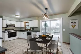 3321 Berkshire Rd, Janesville, WI 53546 - Photo 9