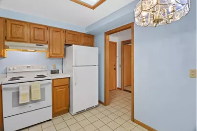 17 Maple Wood Lane #303, Madison, WI 53704 - Photo 3