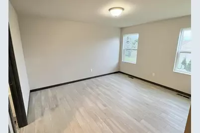 1512 Wedgewood Drive, Watertown, WI 53098 - Photo 9