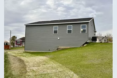 1512 Wedgewood Drive, Watertown, WI 53098 - Photo 17