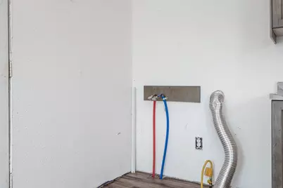 1123 Portland Avenue, Beloit, WI 53511 - Photo 9