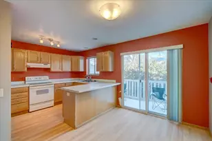 1017 Gammon Ln, Madison, WI 53719 - Photo 7