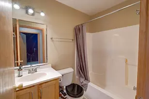 1017 Gammon Ln, Madison, WI 53719 - Photo 13