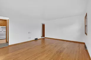 1240 Boynton Ct, Janesville, WI 53545 - Photo 7