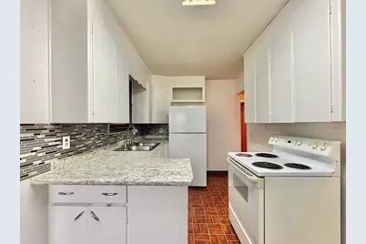 702 E 8th Avenue, Brodhead, WI 53520 - Photo 3