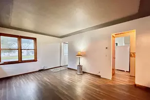 702 E 8th Ave, Brodhead, WI 53520 - Photo 9