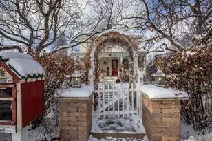 214 S 8th St, Mount Horeb, WI 53572 - Photo 5