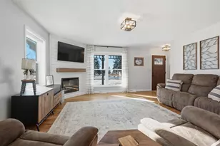 W5938 Hall Rd, Poynette, WI 53955 - Photo 5