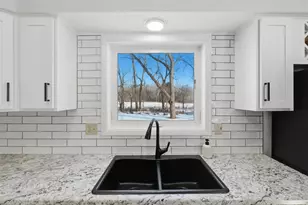 W5938 Hall Rd, Poynette, WI 53955 - Photo 9