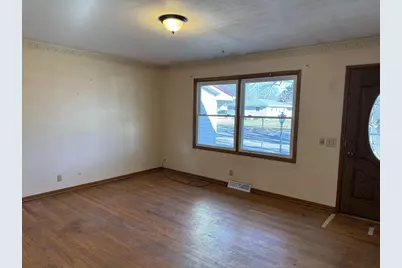 1310 Monterey Lane, Janesville, WI 53546 - Photo 5