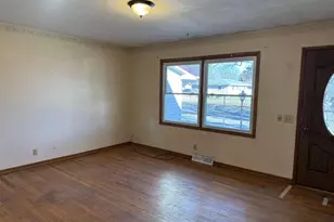 1310 Monterey Ln, Janesville, WI 53546 - Photo 5