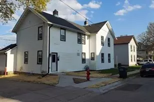 129 S Church St, Whitewater, WI 53190 - Photo 17