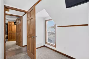 427 W 12th Ave, Oshkosh, WI 54902 - Photo 39