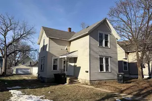 848 8th St, Beloit, WI 53511 - Photo 1