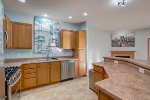 608 Bear Claw Way, Middleton, WI 53562 - Photo 13