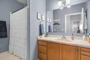 301 Harbour Town Dr, Madison, WI 53717 - Photo 17