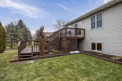 1348 Windsor Circle, Watertown, WI 53098 - Photo 35