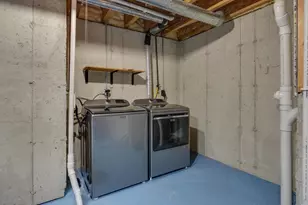 1348 Windsor Cir, Watertown, WI 53098 - Photo 29