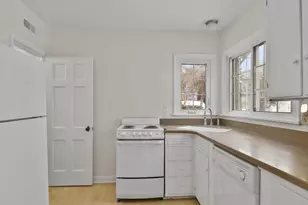 37 S Hillside Terrace, Madison, WI 53705 - Photo 9