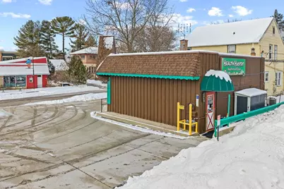 403 E Main Street, Reedsburg, WI 53959 - Photo 3