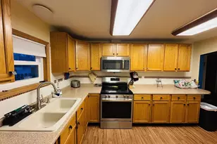 75 Falling Creek Cir, Janesville, WI 53548 - Photo 5