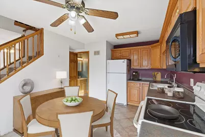 528 East Bluff, Madison, WI 53704 - Photo 3