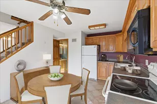 528 East Bluff, Madison, WI 53704 - Photo 3