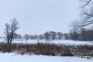 412 Vista Cir, Columbus, WI 53925 - Photo 7