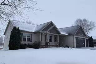 412 Vista Cir, Columbus, WI 53925 - Photo 1