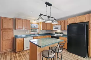 107 E Chestnut St, Pardeeville, WI 53954 - Photo 7