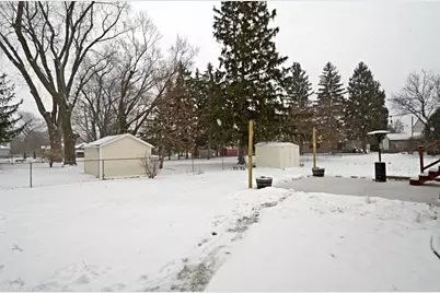 810 N High Street, Fort Atkinson, WI 53538 - Photo 5