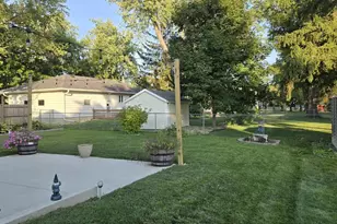 810 N High St, Fort Atkinson, WI 53538 - Photo 41