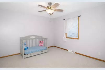 810 N High Street, Fort Atkinson, WI 53538 - Photo 11