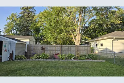 810 N High Street, Fort Atkinson, WI 53538 - Photo 39