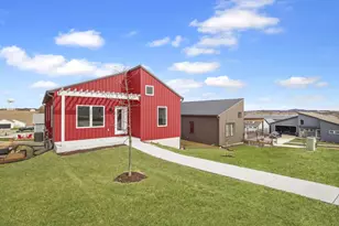 116 Lupine Ave, Poynette, WI 53955 - Photo 37