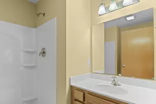 3902 Maple Grove Dr, Madison, WI 53719 - Photo 21